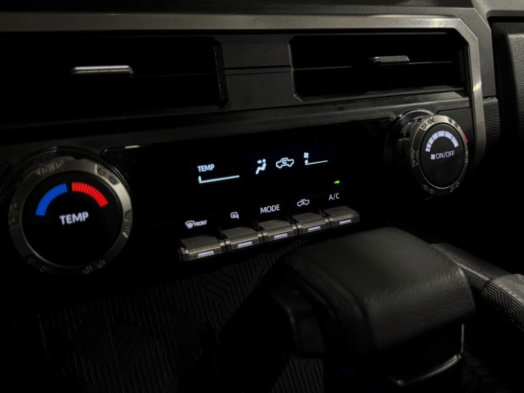 2024 Toyota Tacoma Image 23