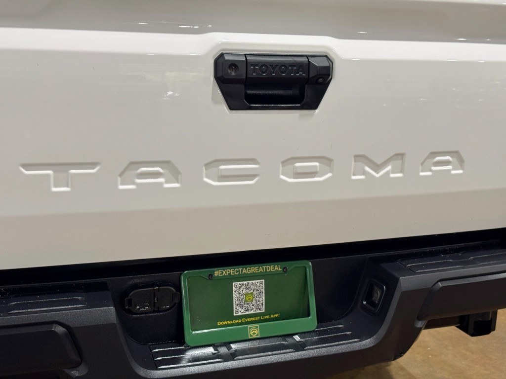 2024 Toyota Tacoma Image 48