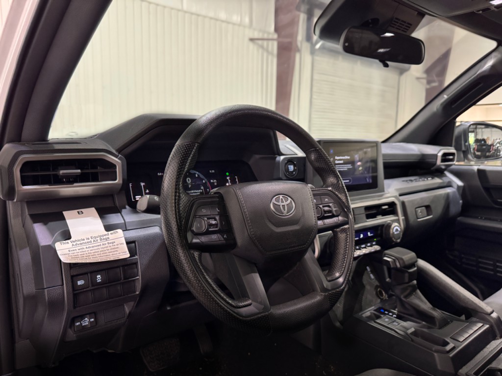 2024 Toyota Tacoma Image 3