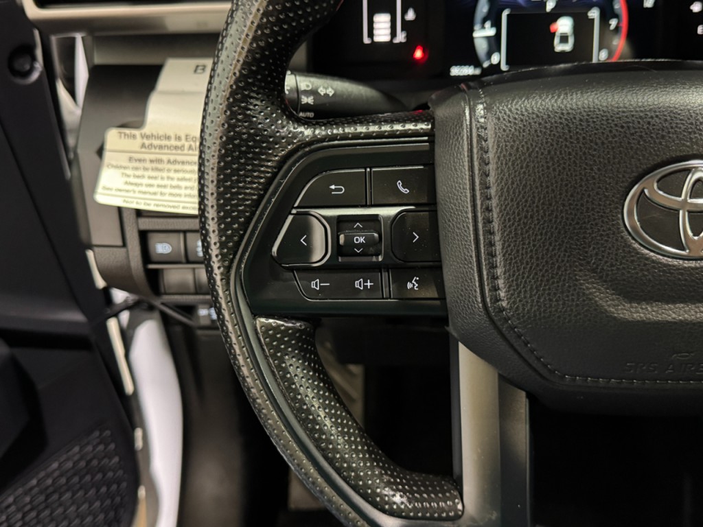 2024 Toyota Tacoma Image 17