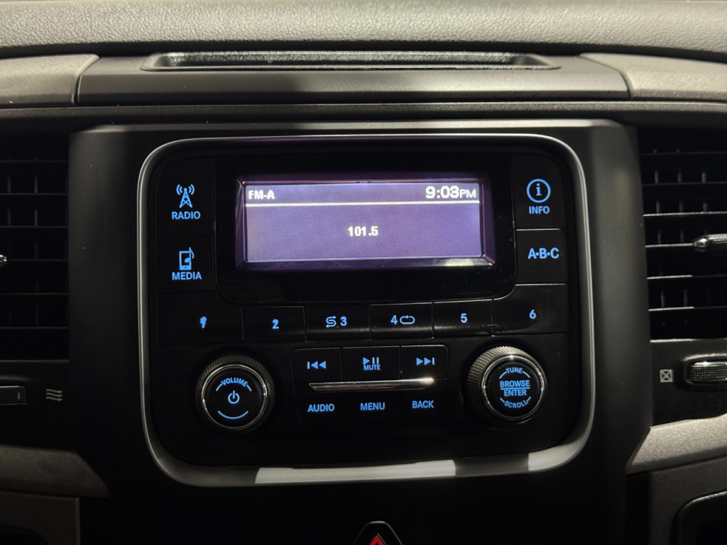 2018 RAM 2500 Image 32