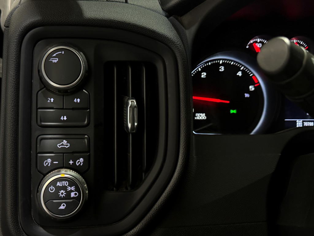 2023 Chevrolet Silverado 1500 Image 7
