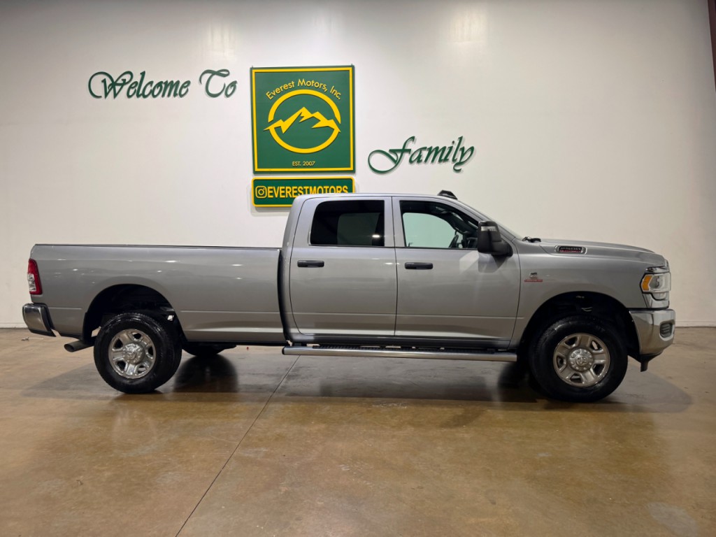 2024 RAM 2500 Image 2
