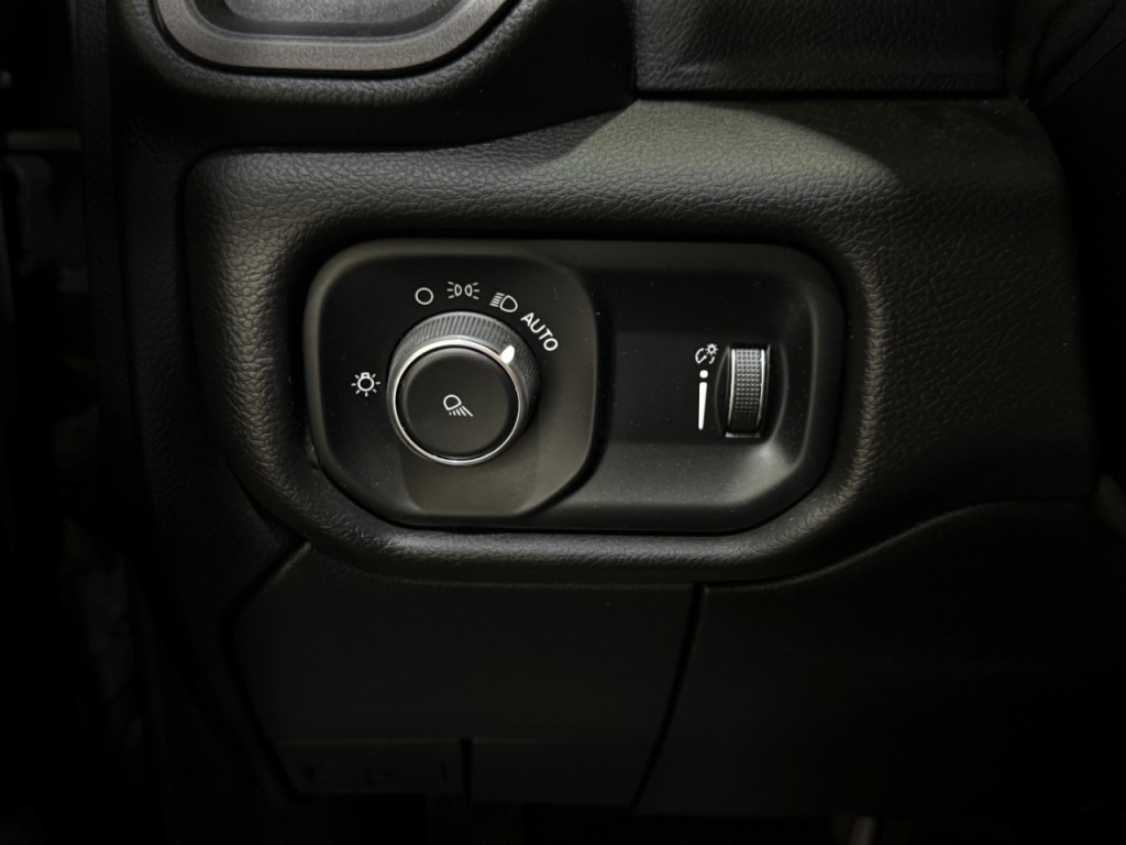 2024 RAM 2500 Image 10