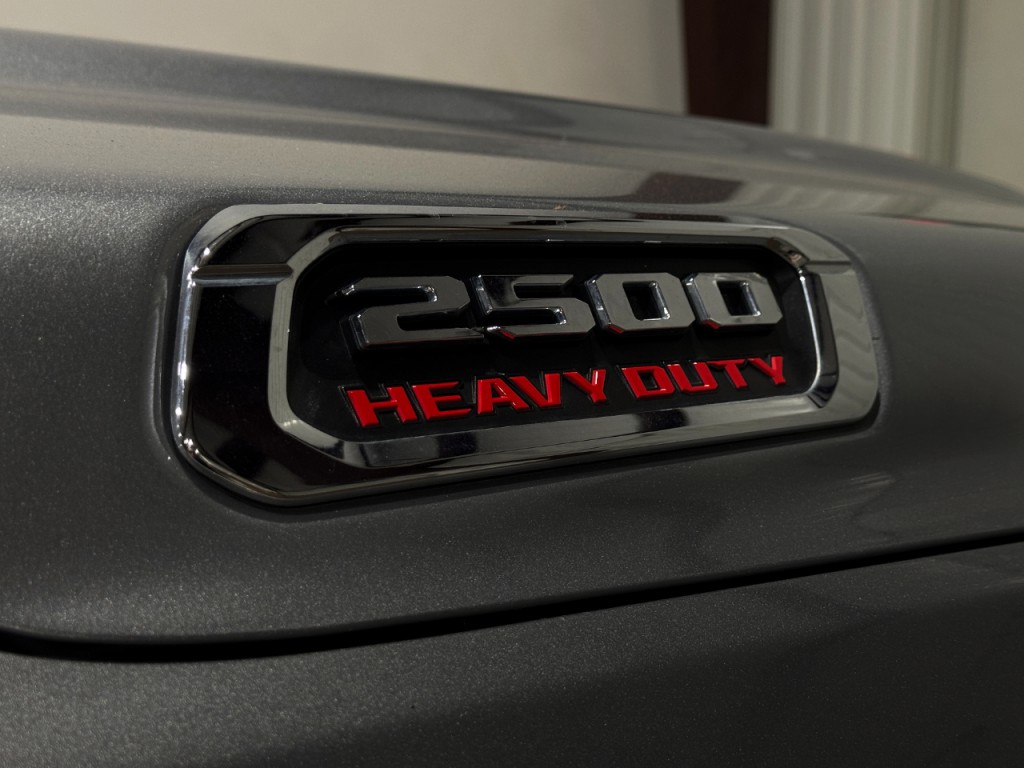 2024 RAM 2500 Image 33