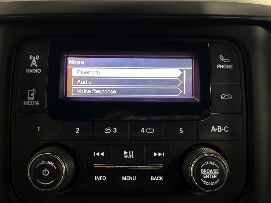 2021 RAM 3500 Image 20