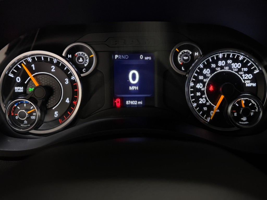 2021 RAM 3500 Image 22