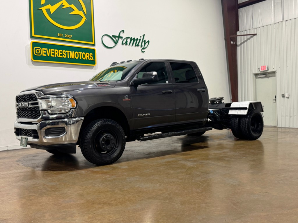 2021 RAM 3500 Image 28
