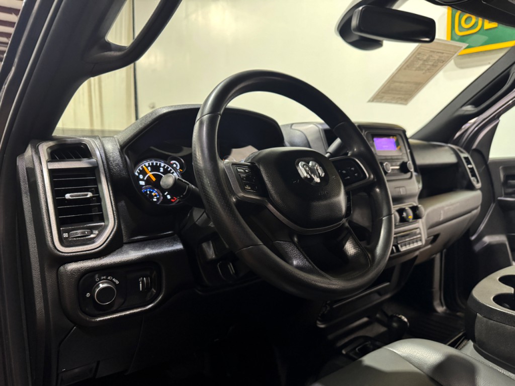 2021 RAM 3500 Image 34