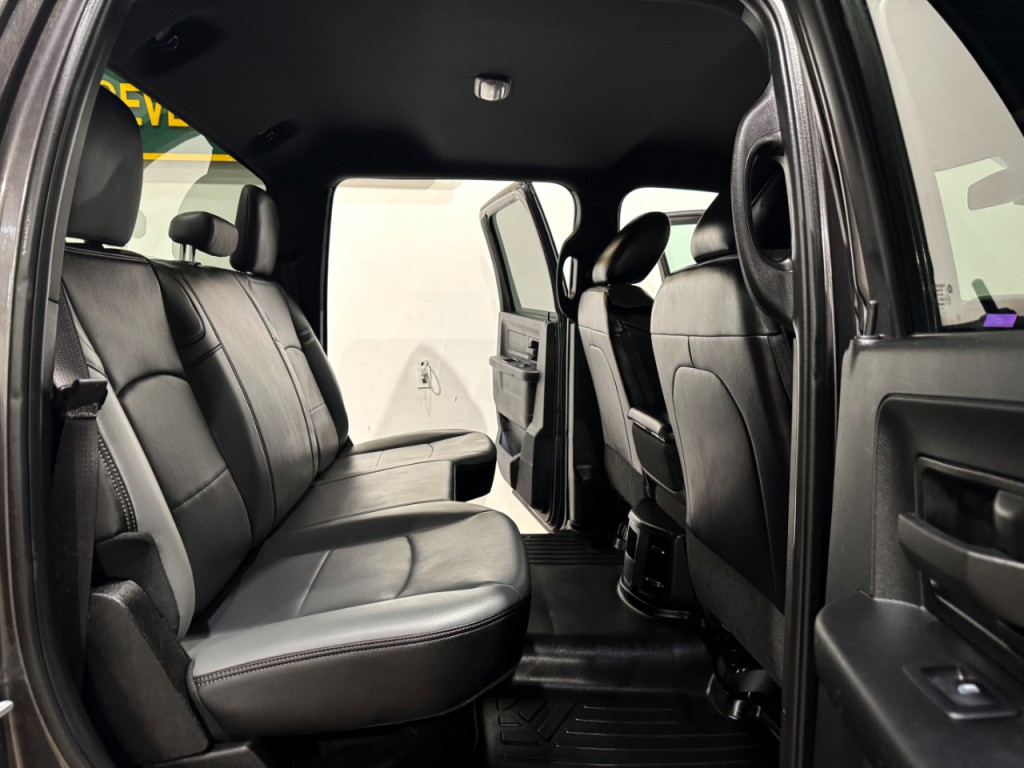 2021 RAM 3500 Image 39