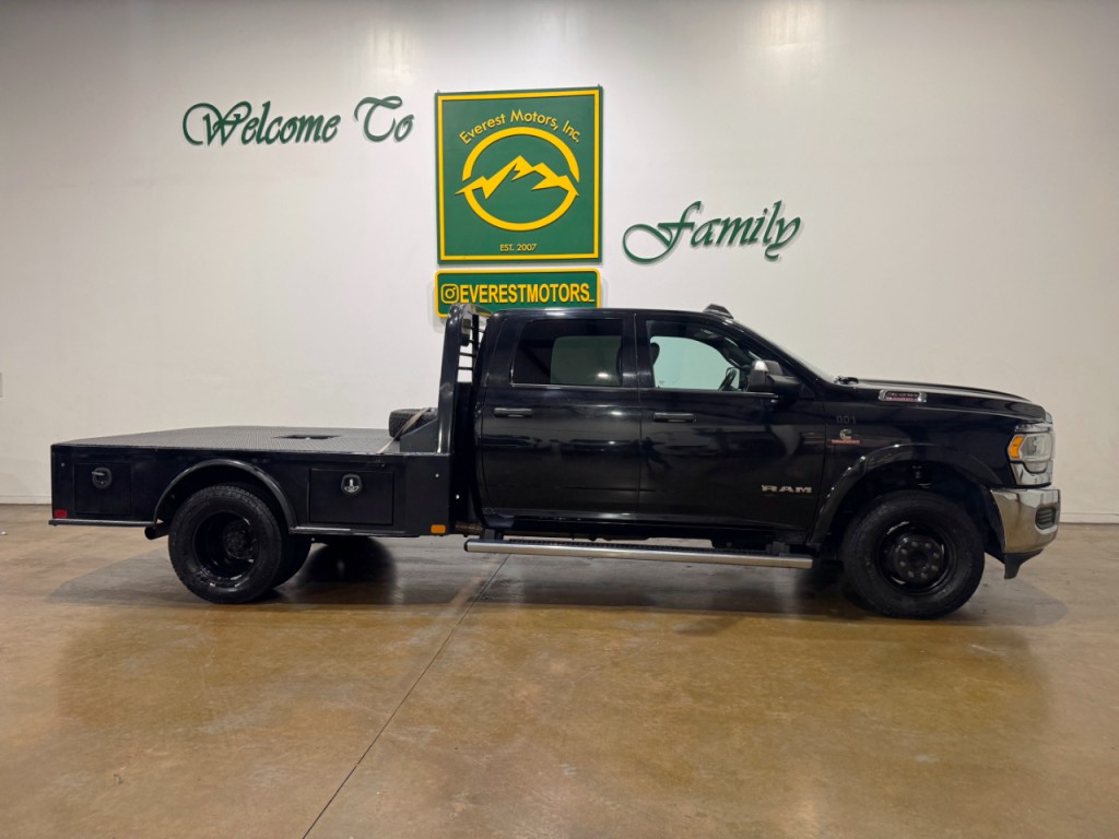 2022 RAM 3500 Image 2