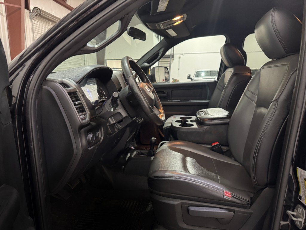 2022 RAM 3500 Image 4