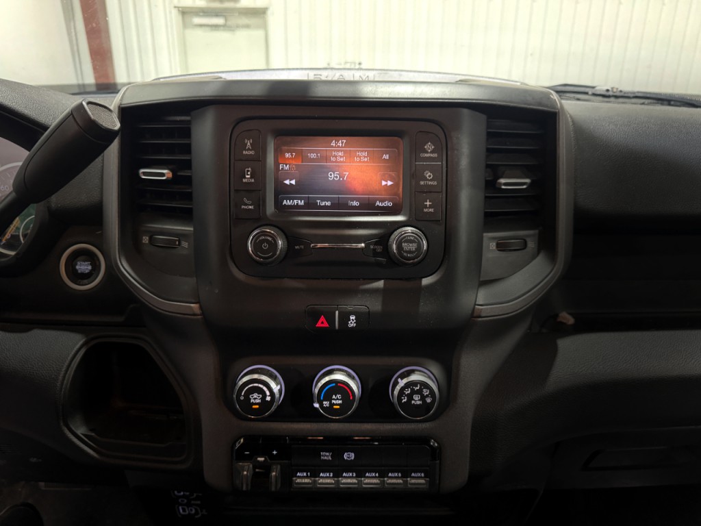 2022 RAM 3500 Image 6