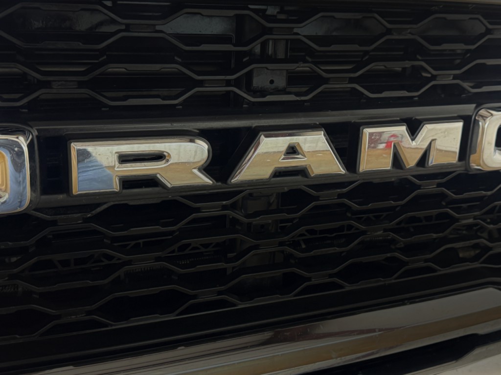 2022 RAM 3500 Image 20
