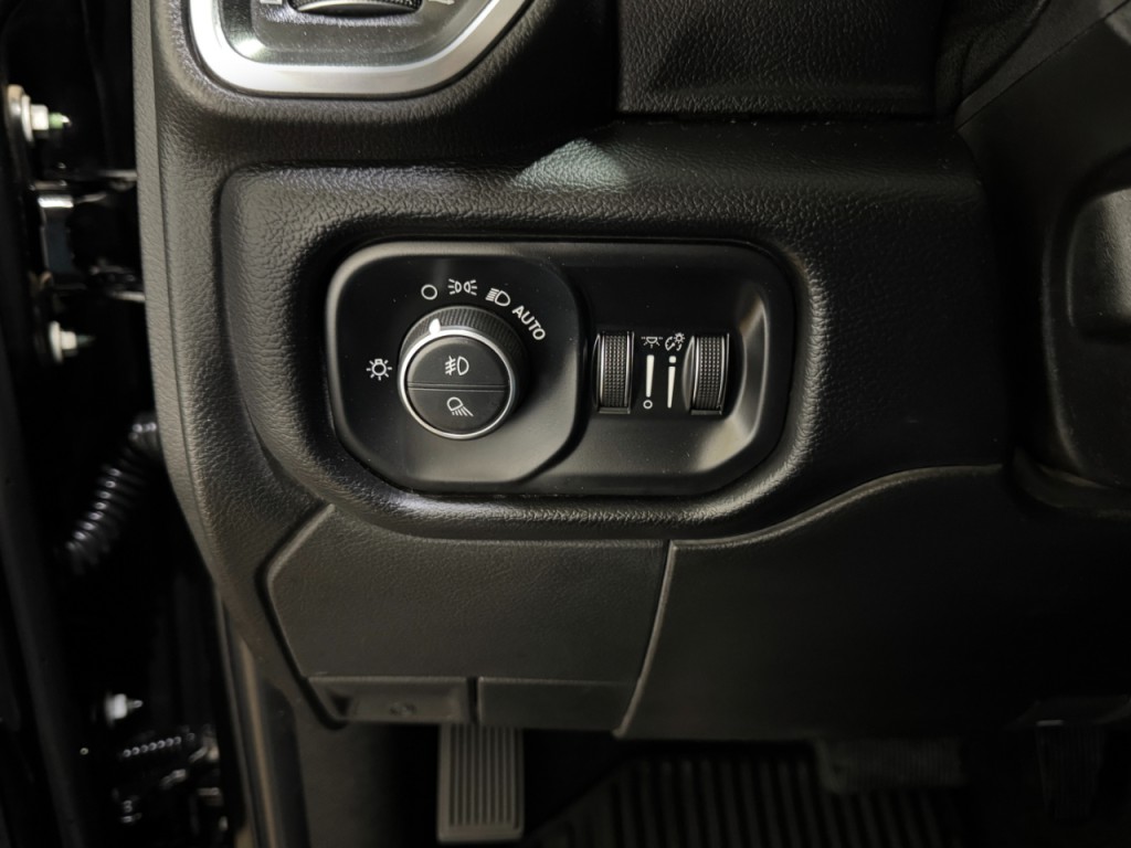 2020 RAM 3500 Image 27