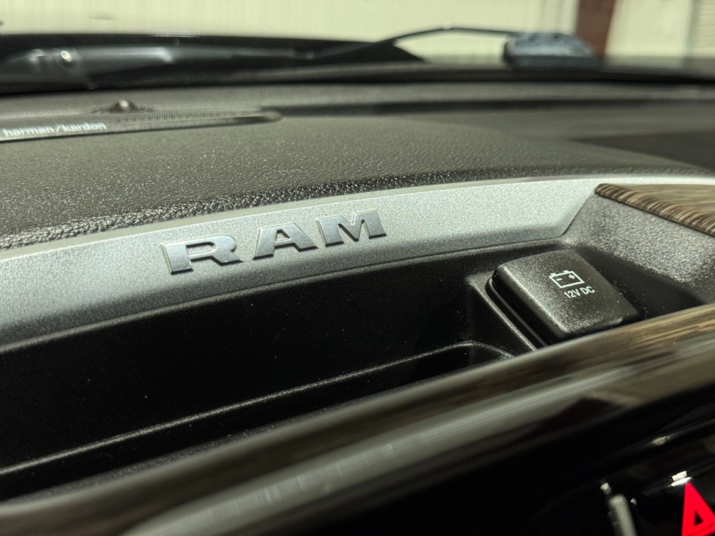 2020 RAM 3500 Image 34
