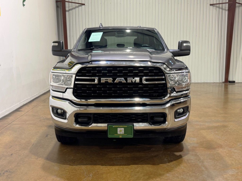 2024 RAM 2500 Image 2