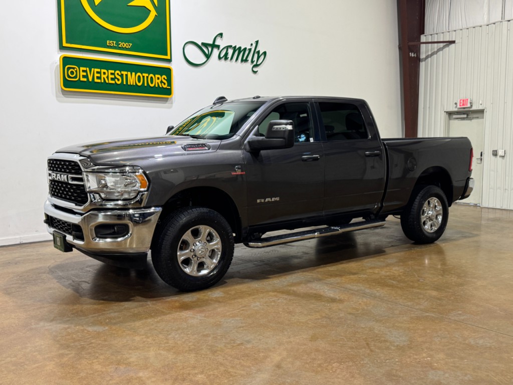 2024 RAM 2500 Image 3