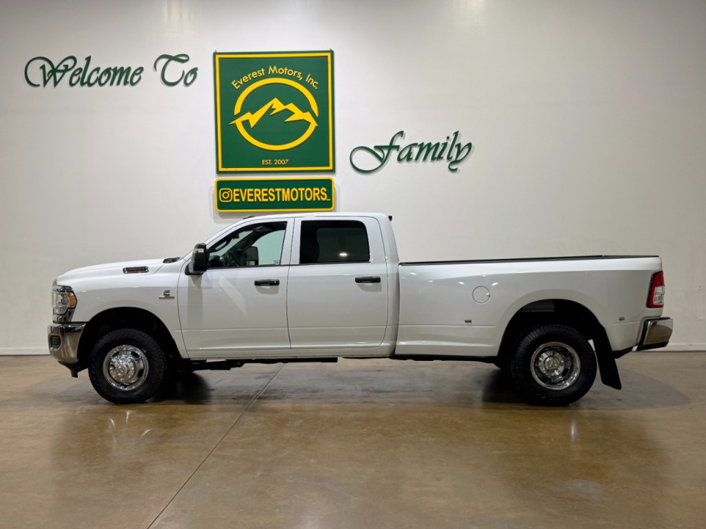 2024 RAM 3500 Image 5