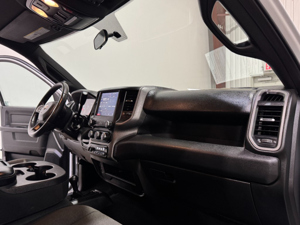 2024 RAM 3500 Image 11