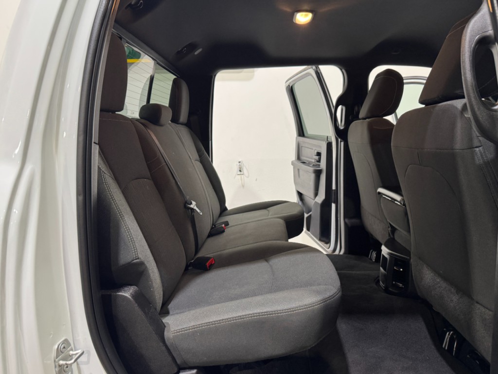 2024 RAM 3500 Image 15