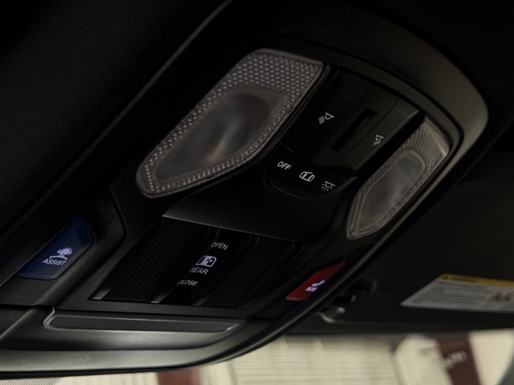 2024 RAM 3500 Image 32