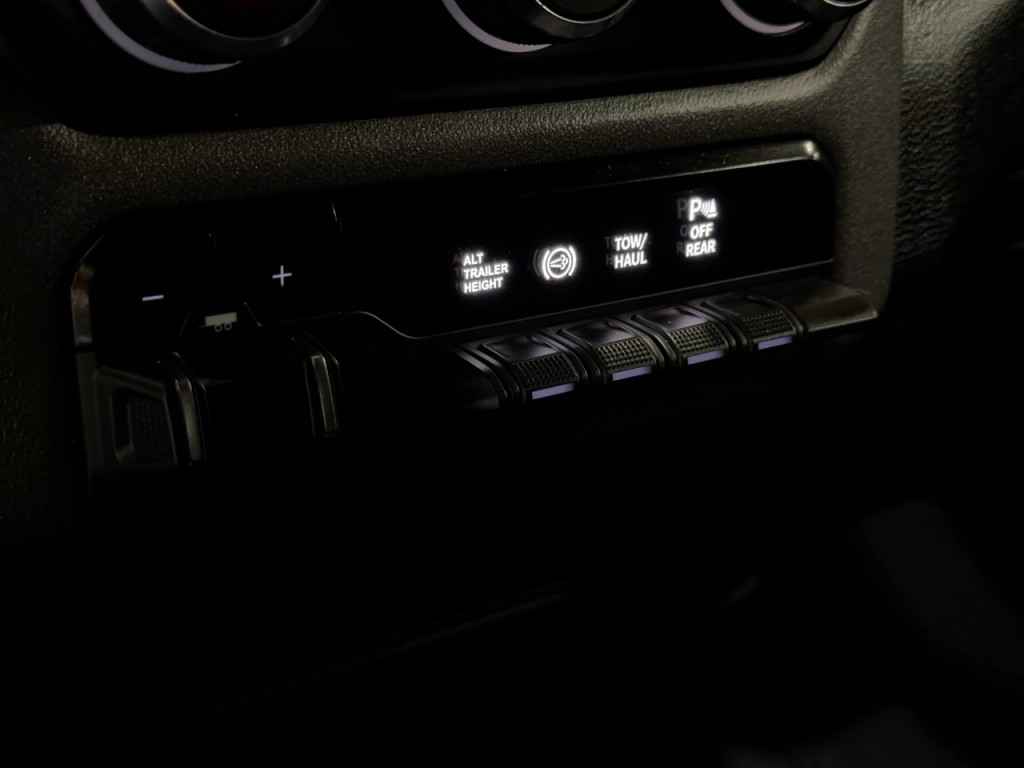 2024 RAM 3500 Image 33