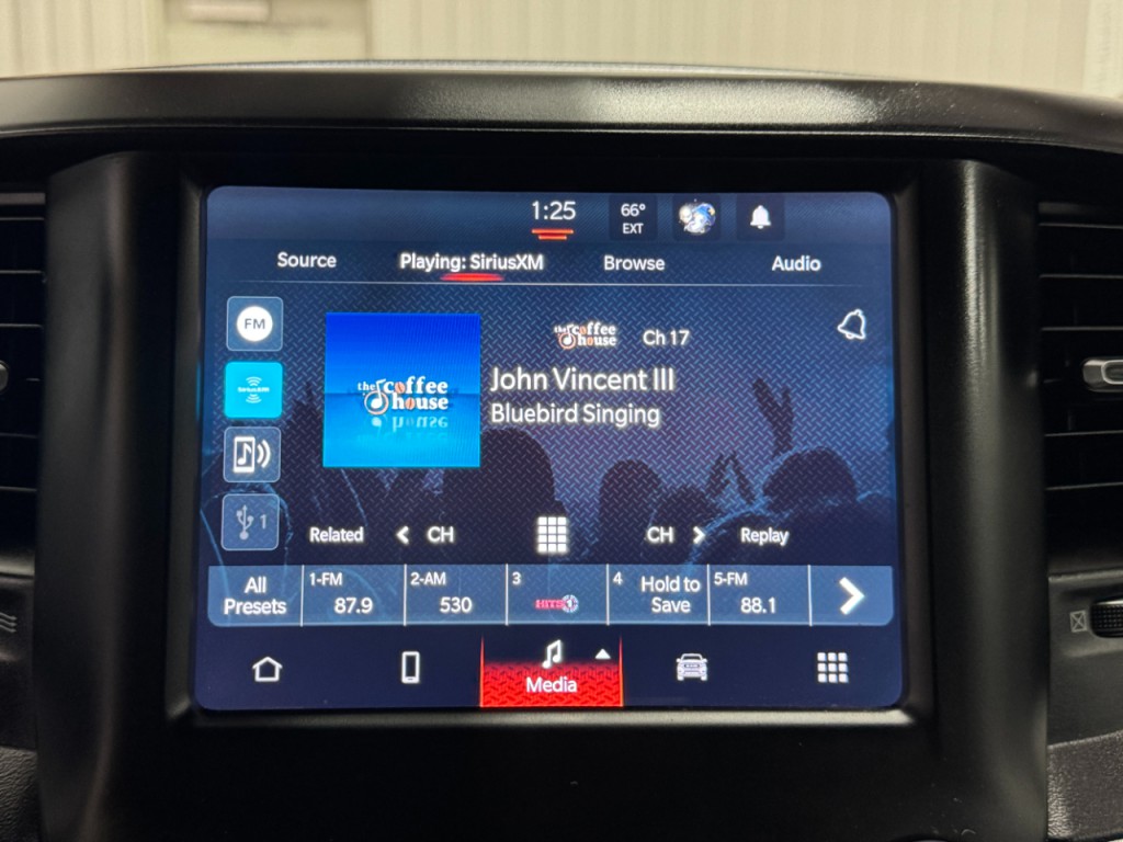 2024 RAM 3500 Image 37