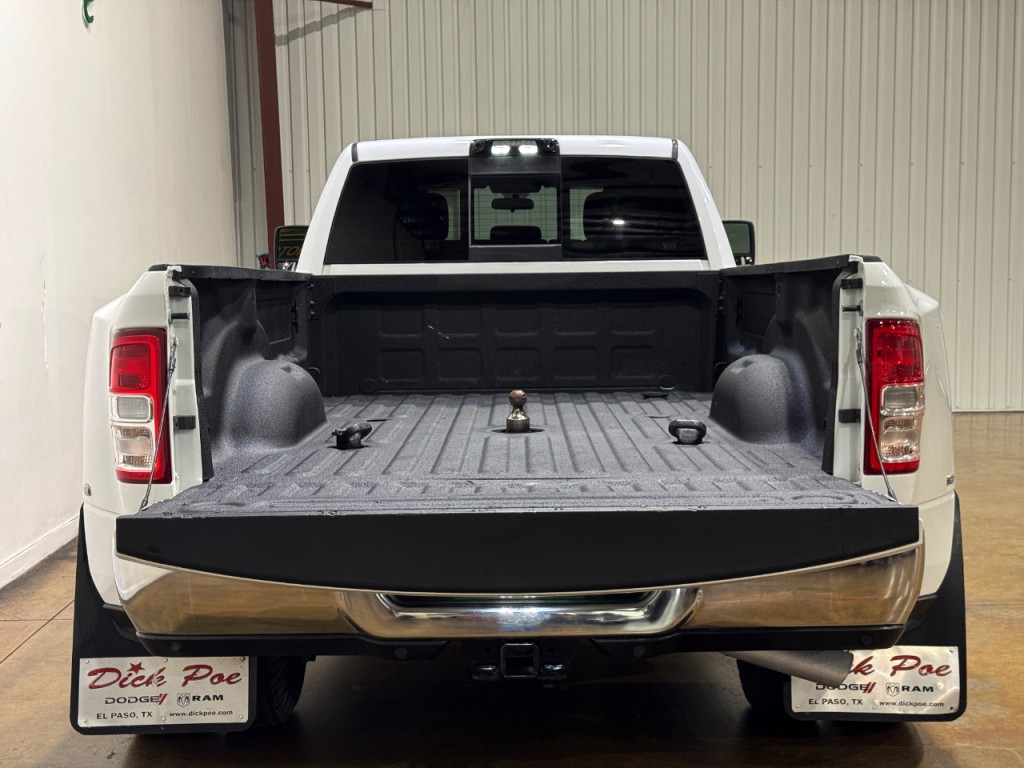 2024 RAM 3500 Image 58