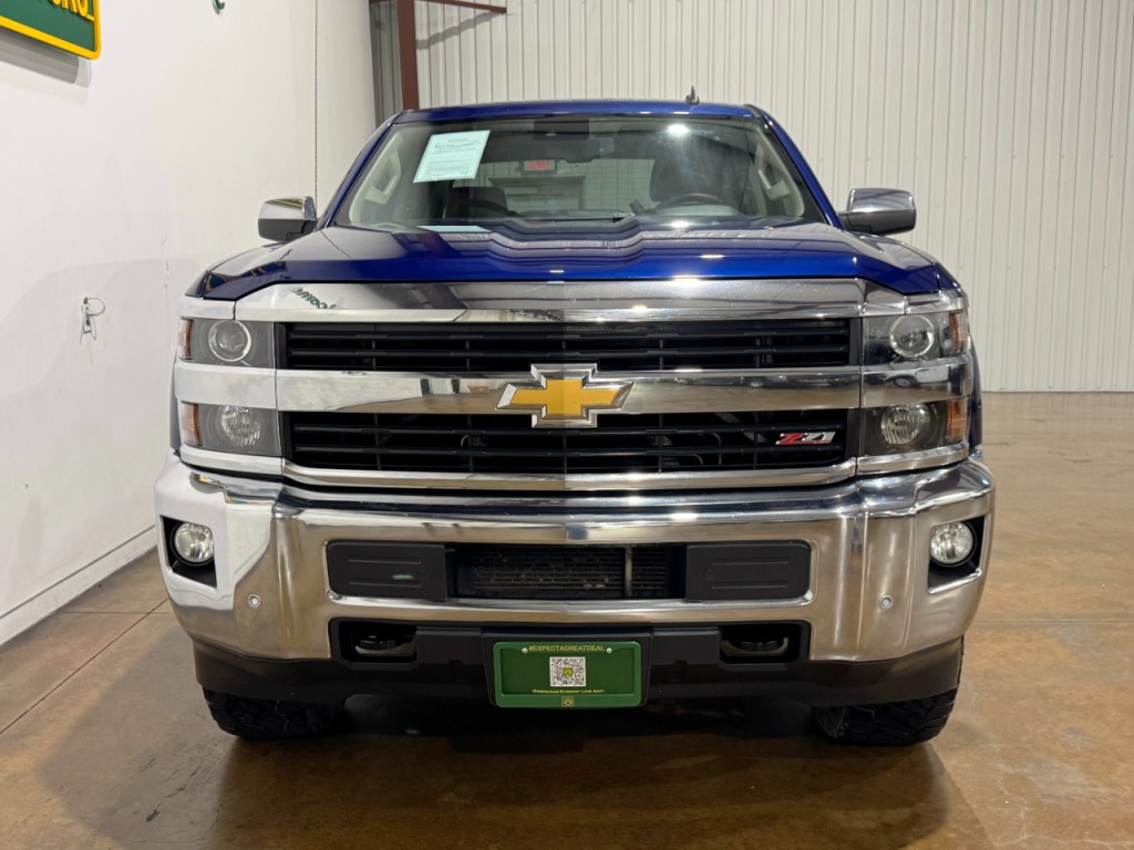 2015 Chevrolet Silverado 1500 Image 2