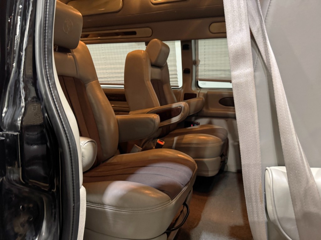 2013 GMC Savana Image 14