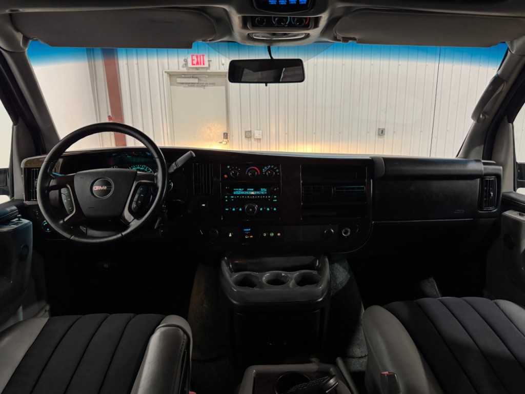 2013 GMC Savana Image 18