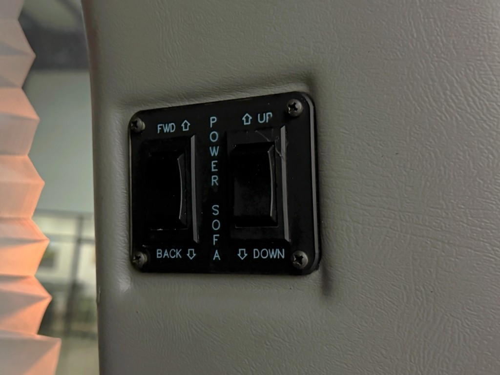 2013 GMC Savana Image 34