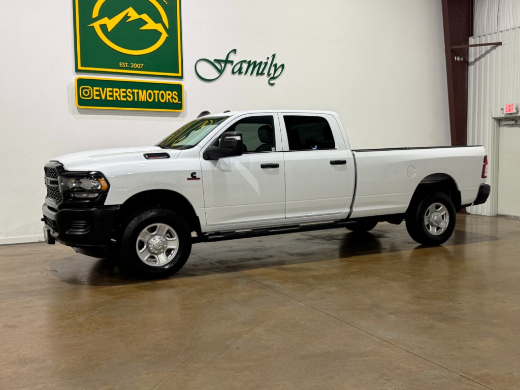 2024 RAM 2500 Image 3