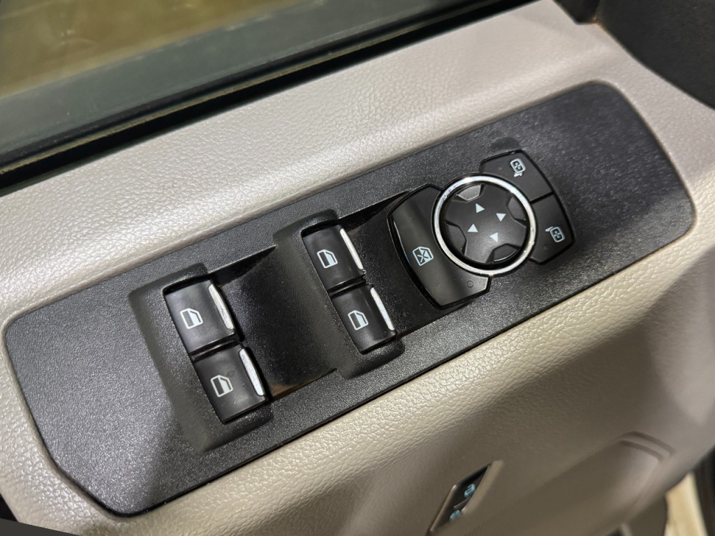 2021 Ford F-250 Image 8