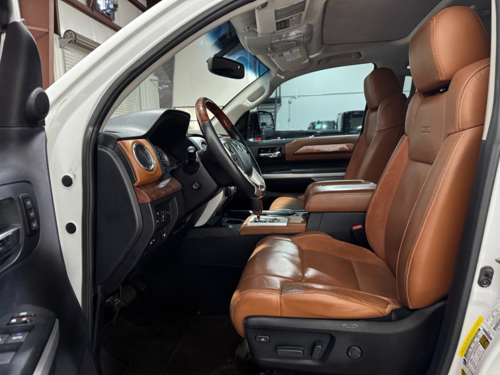 2015 Toyota Tundra Image 3