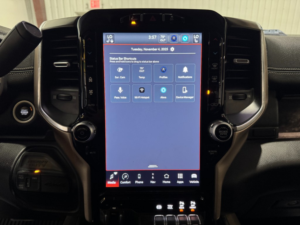 2024 RAM 3500 Image 12