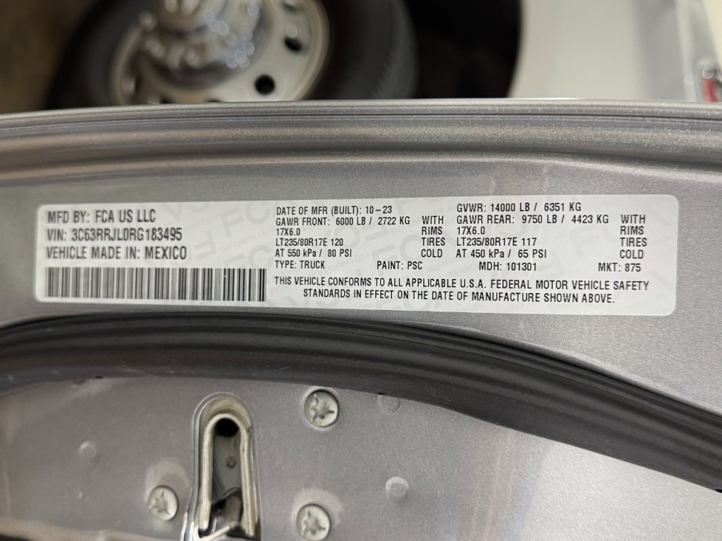 2024 RAM 3500 Image 37