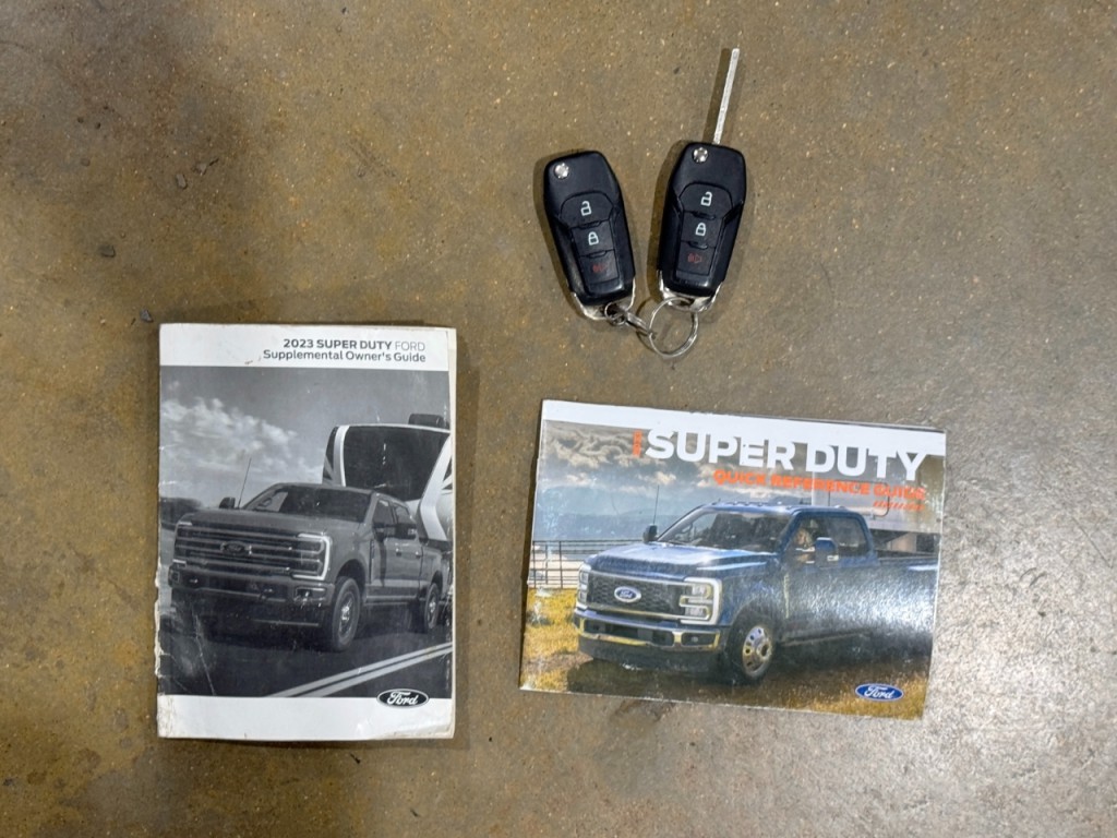 2023 Ford F-350 Image 21