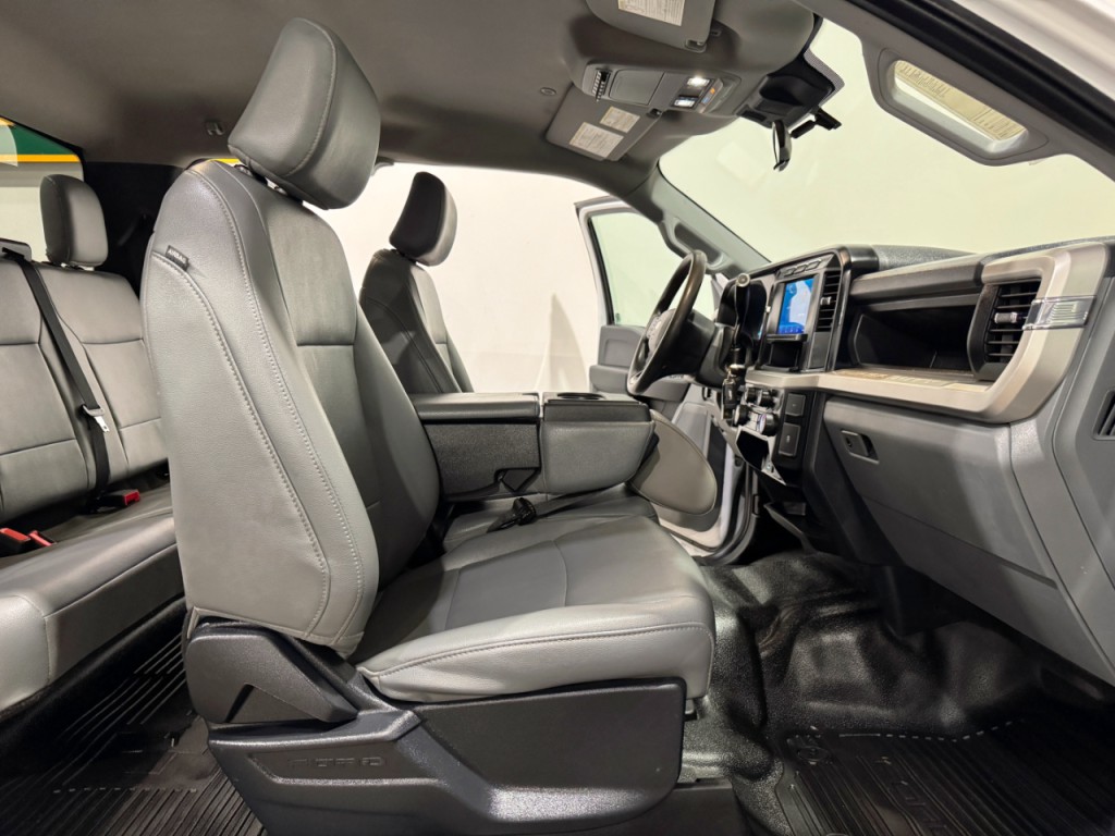 2023 Ford F-350 Image 16