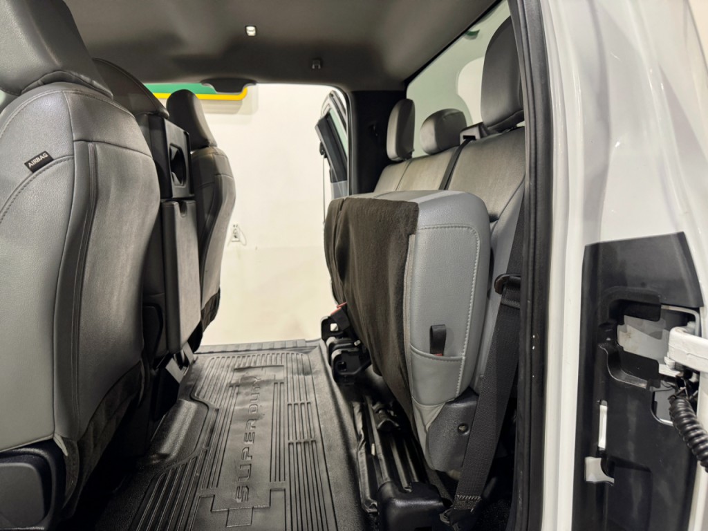 2023 Ford F-350 Image 21