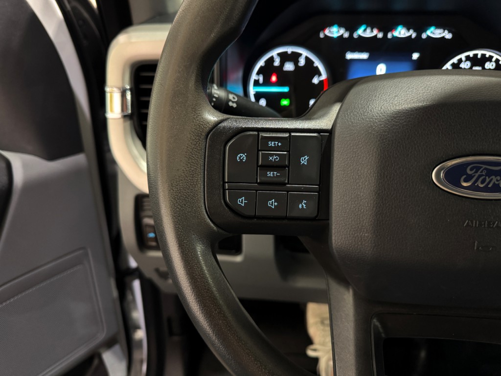 2023 Ford F-350 Image 24