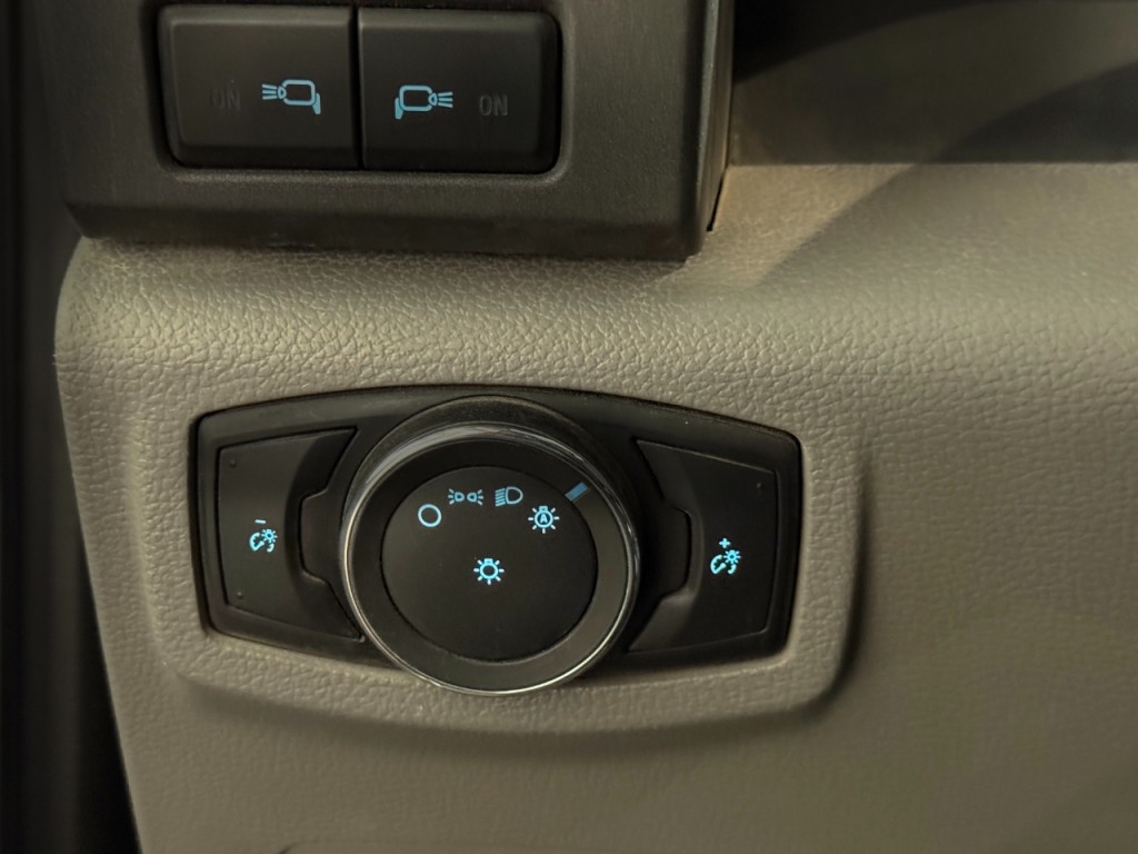 2022 Ford F-350 Image 5