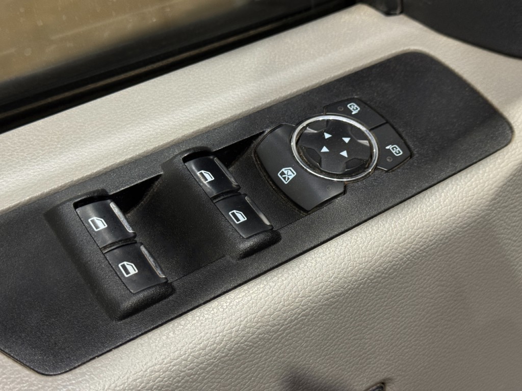 2022 Ford F-350 Image 6