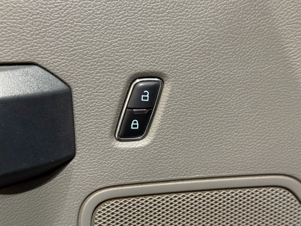 2022 Ford F-350 Image 7