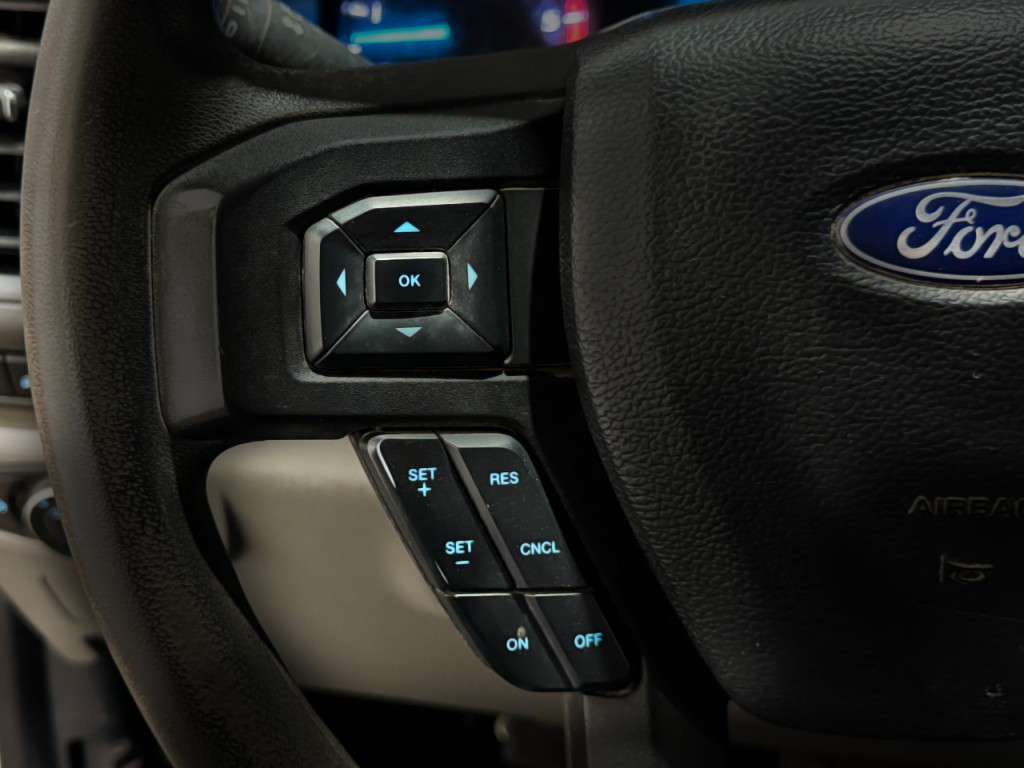 2022 Ford F-350 Image 8