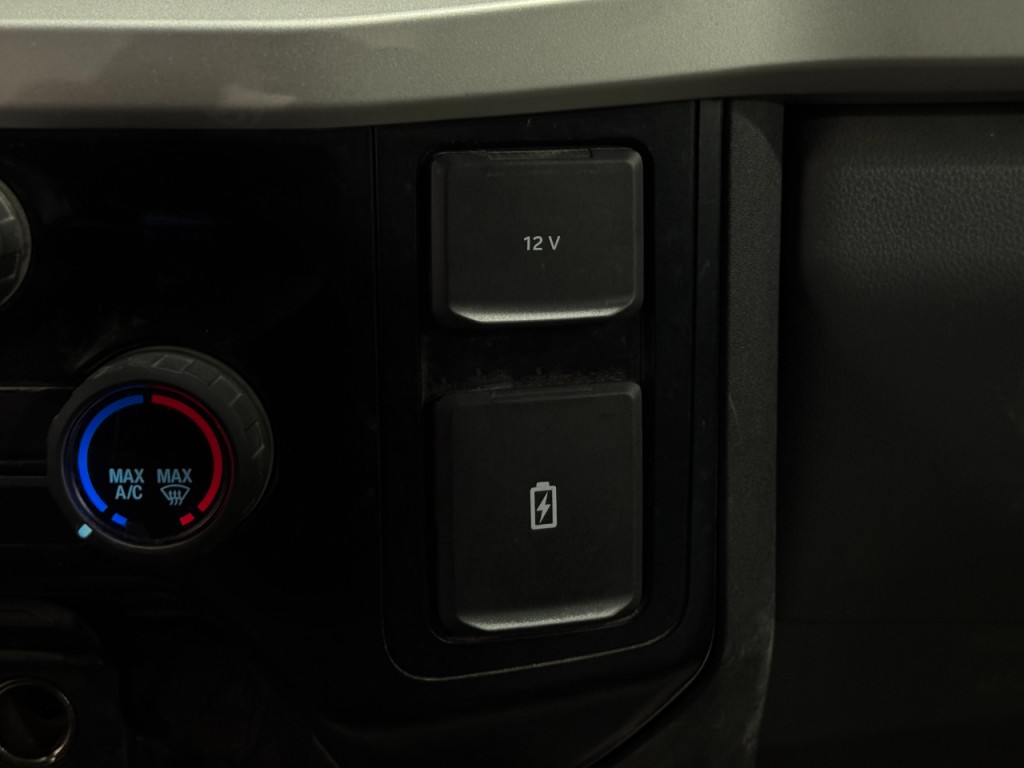 2023 Ford F-350 Image 19