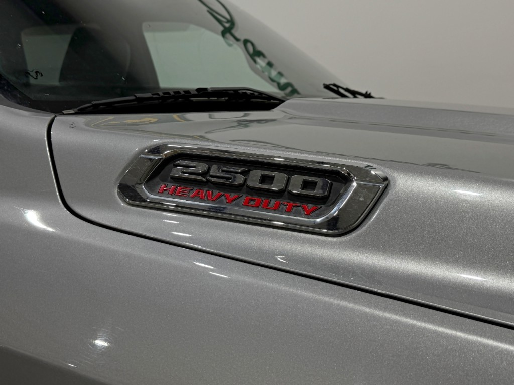 2022 RAM 2500 Image 3