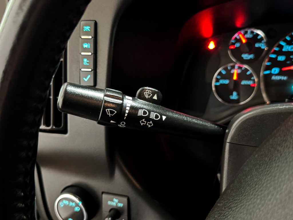 2021 Chevrolet Express Image 22