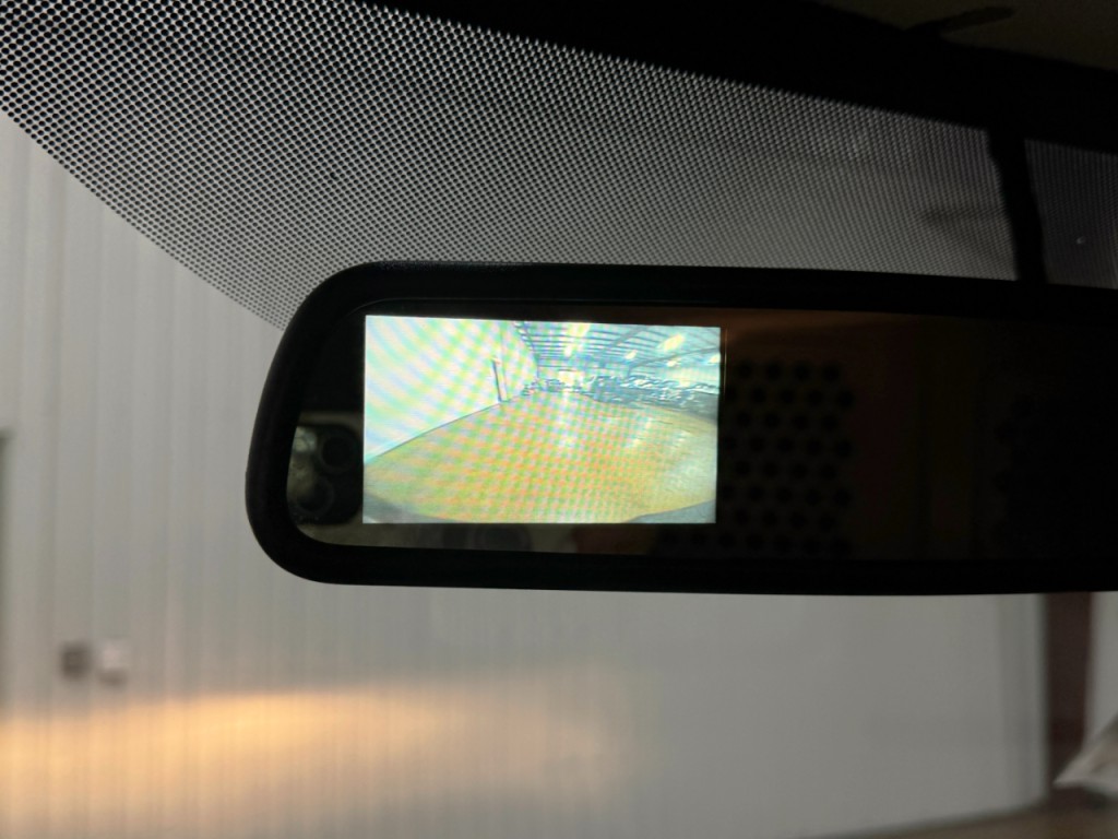 2021 Chevrolet Express Image 32